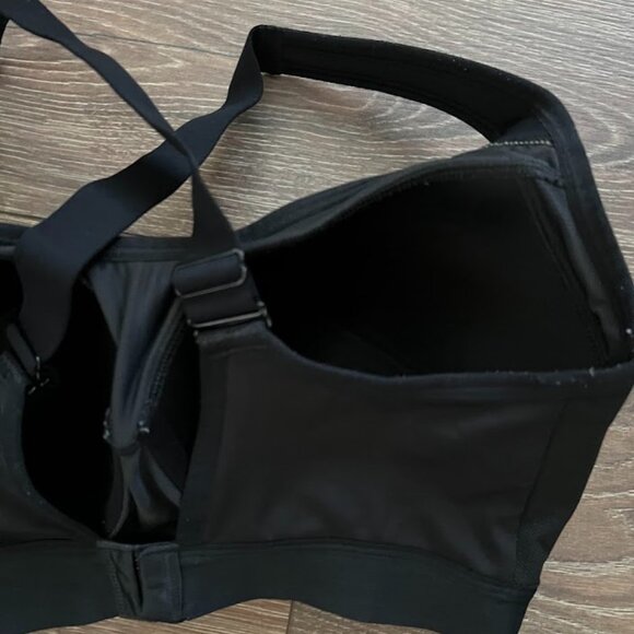 All in Motion Black Wireless Adjustable Wide Strap Sports Bra Size 36DD - Picture 8 of 11